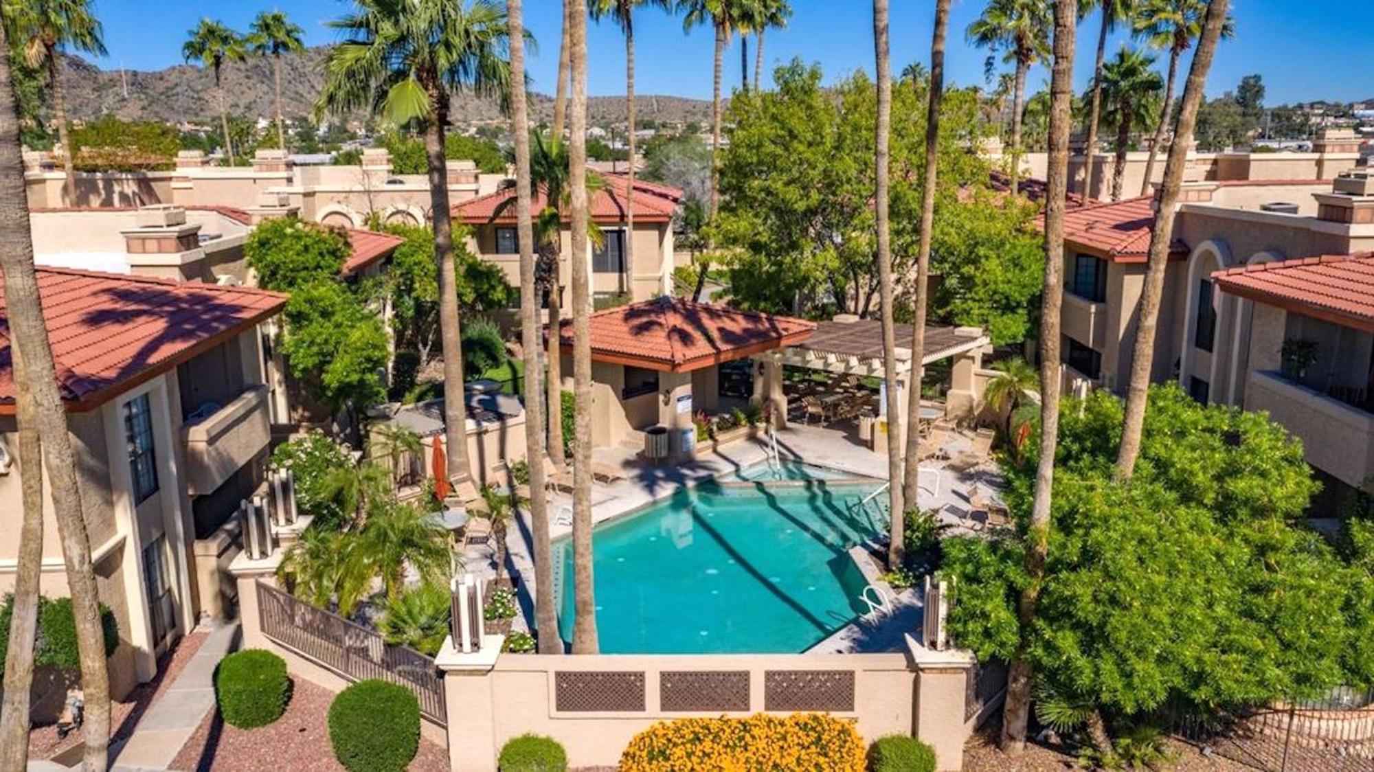 Mountain Vista Resort: Gated Community with Pools and Hiking Access Phoenix Exterior photo