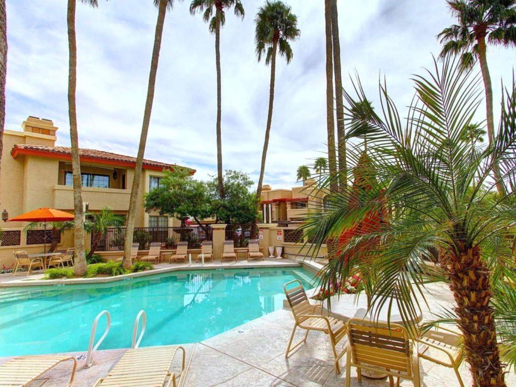 Mountain Vista Resort: Gated Community with Pools and Hiking Access Phoenix Exterior photo
