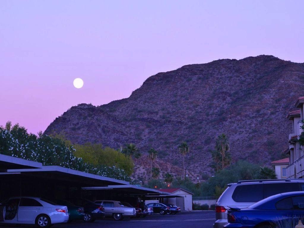Mountain Vista Resort: Gated Community with Pools and Hiking Access Phoenix Exterior photo